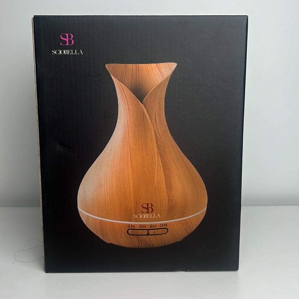 NIB Essential Oil Diffuser, Wood Grain, Ultrasonic Aromatherapy 500ml